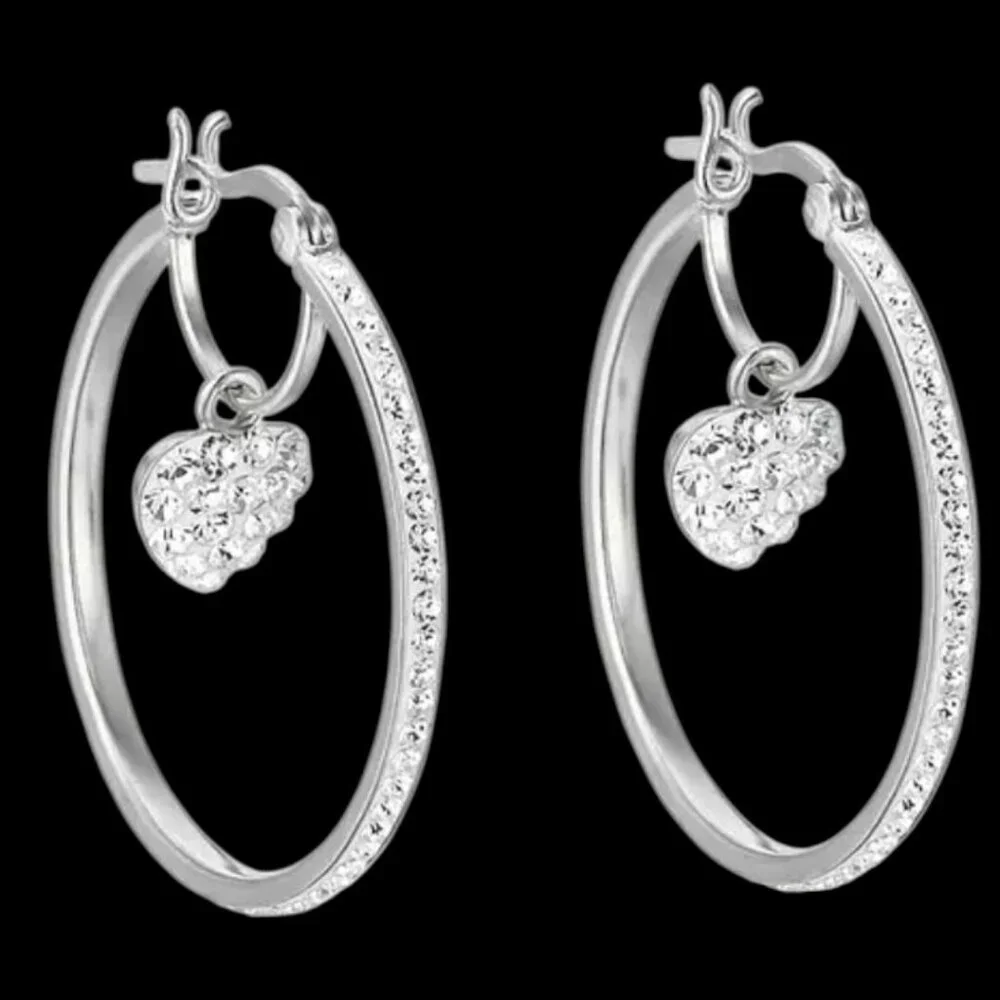 Unbranded sterling silver